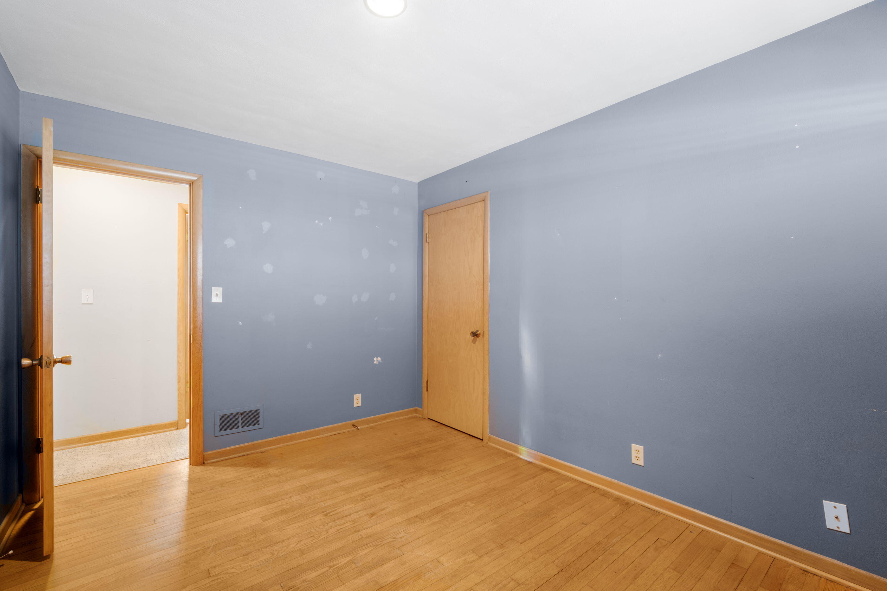 1603 22nd Street Kenosha, WI 53140 - Photo 11 of 30 10_imgDSC05270