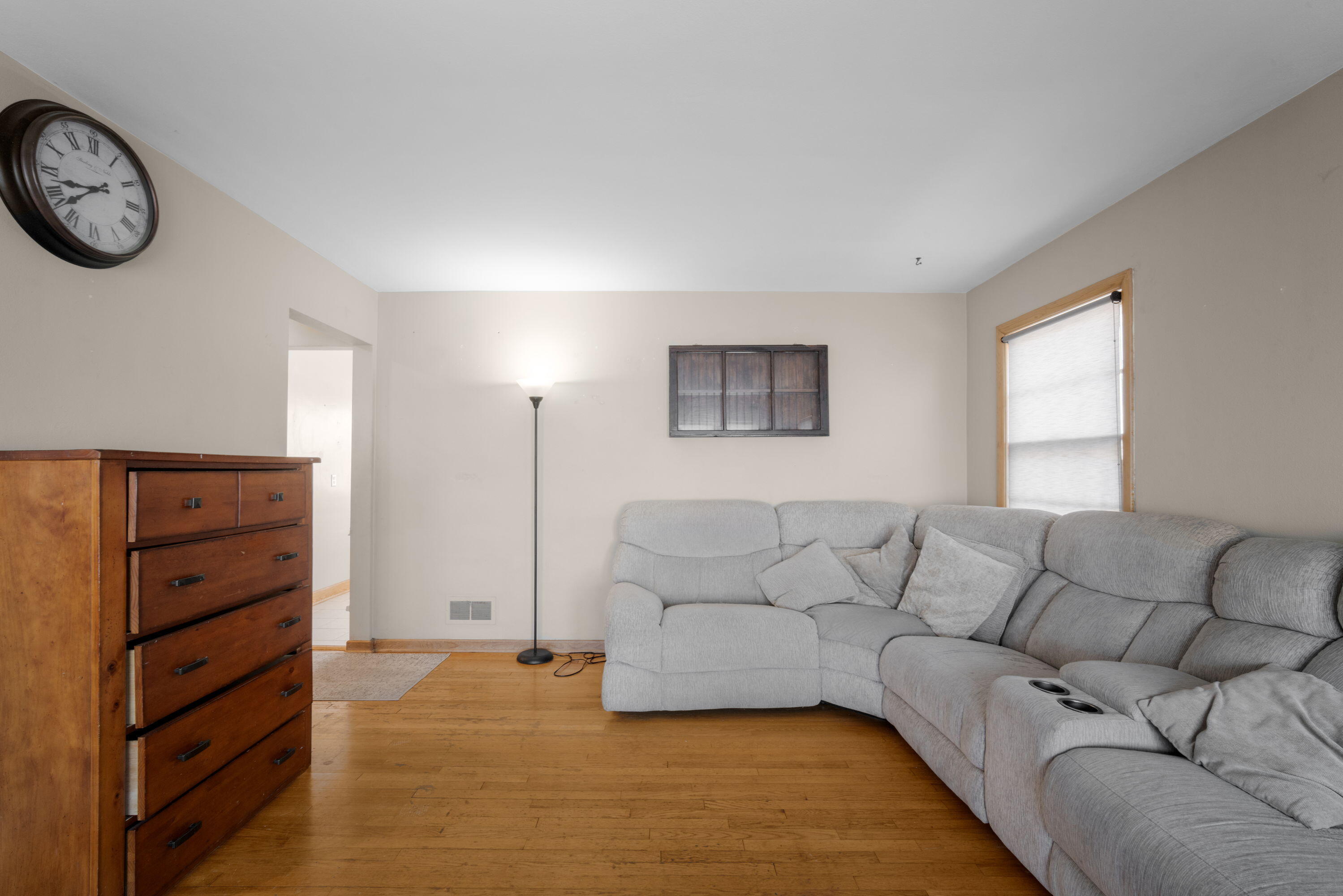 1603 22nd Street Kenosha, WI 53140 - Photo 4 of 30 3_imgDSC05235