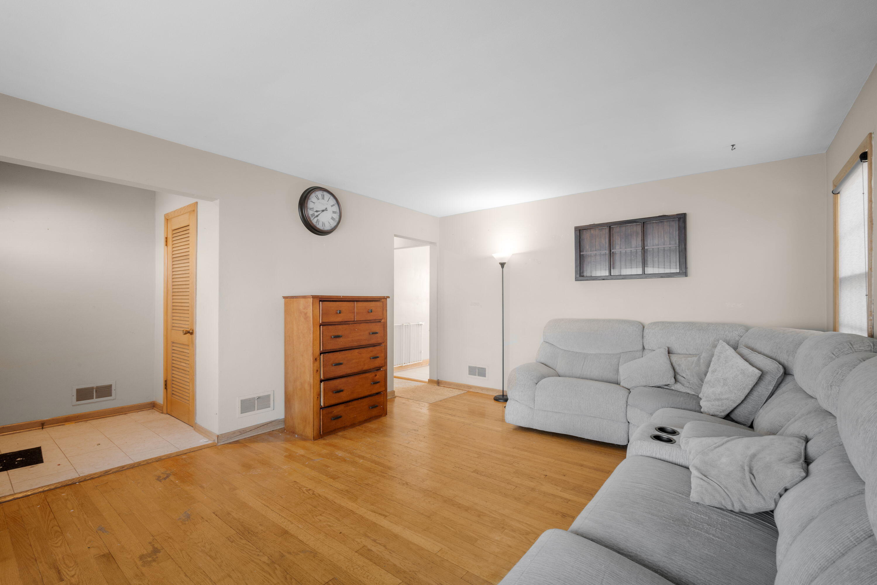 1603 22nd Street Kenosha, WI 53140 - Photo 5 of 30 4_imgDSC05240