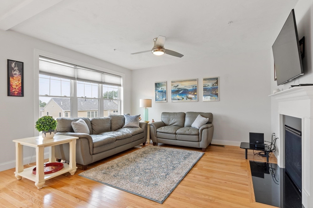 1208 Hazelwood Way Clinton, MA 01510 - Photo 13 of 25