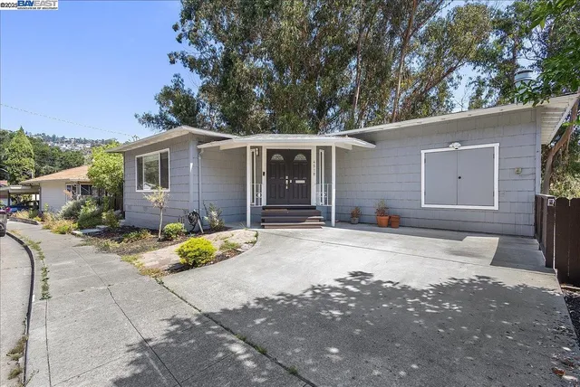 $3,900 | 4518 Mattis Court, Oakland, CA 94619