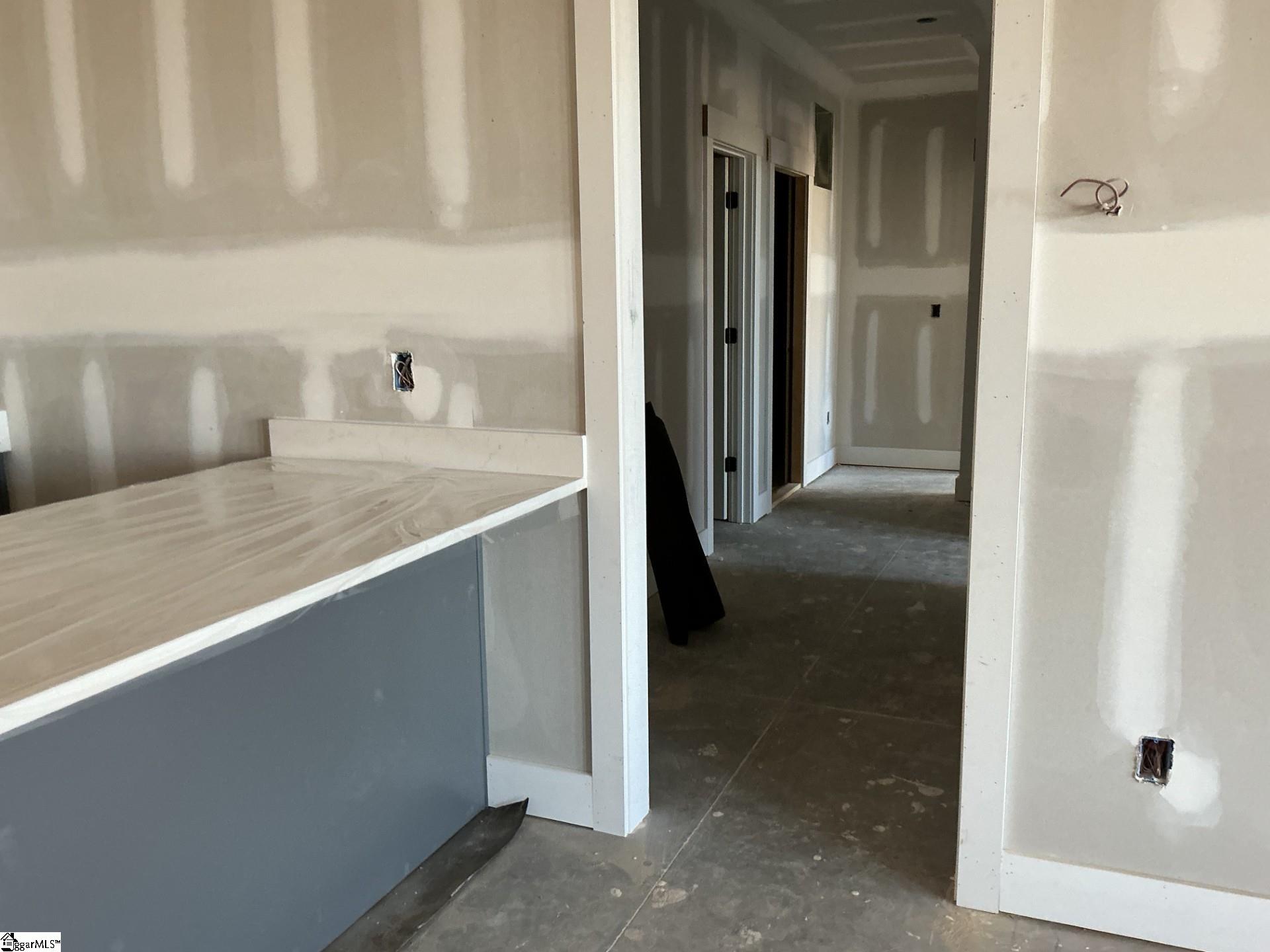 811 Raven Road Landrum, SC 29356 - Photo 13 of 21