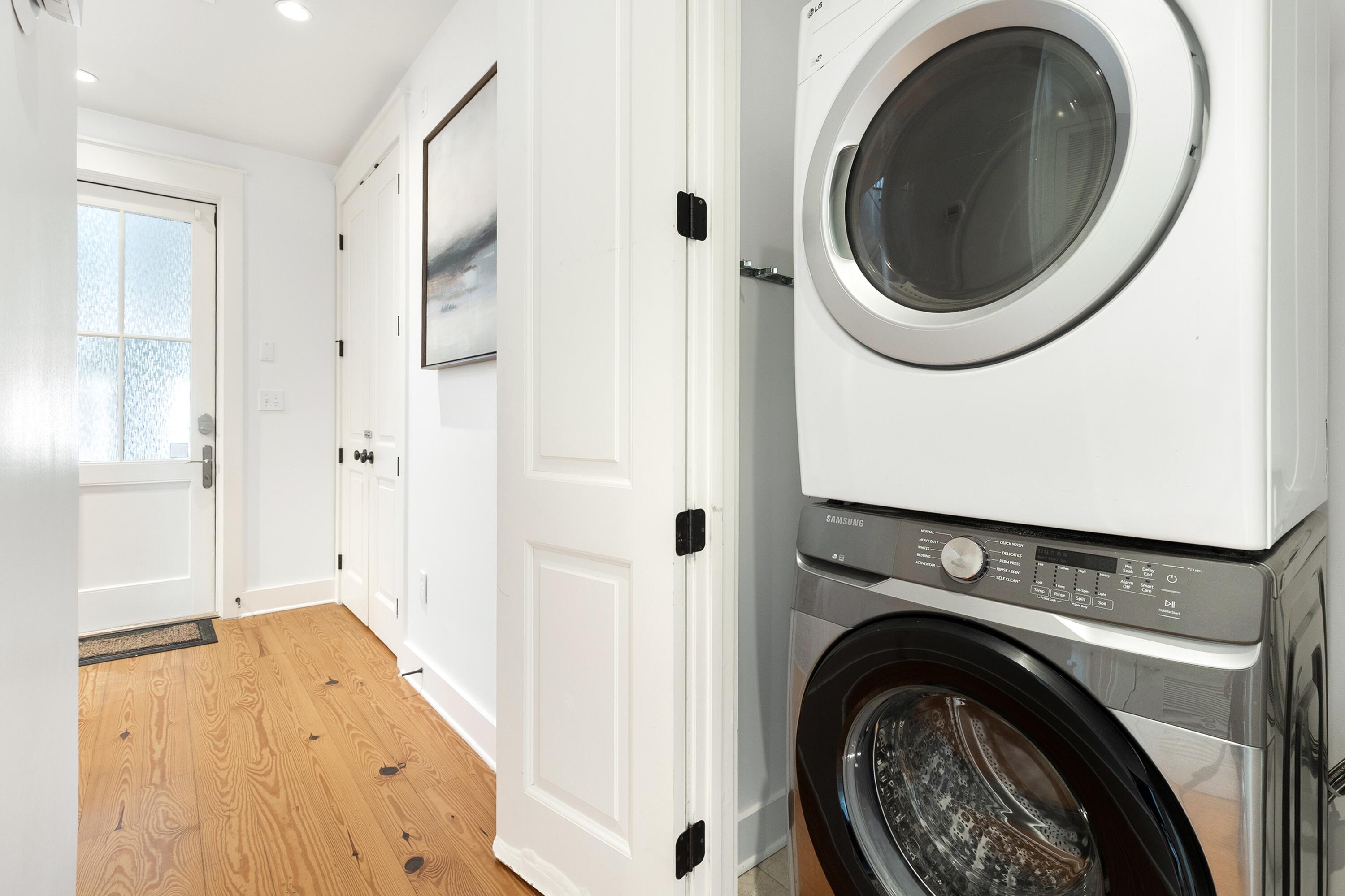 324 Cypress Drive Santa Rosa Beach, FL 32459 - Photo 28 of 66 Laundry Area