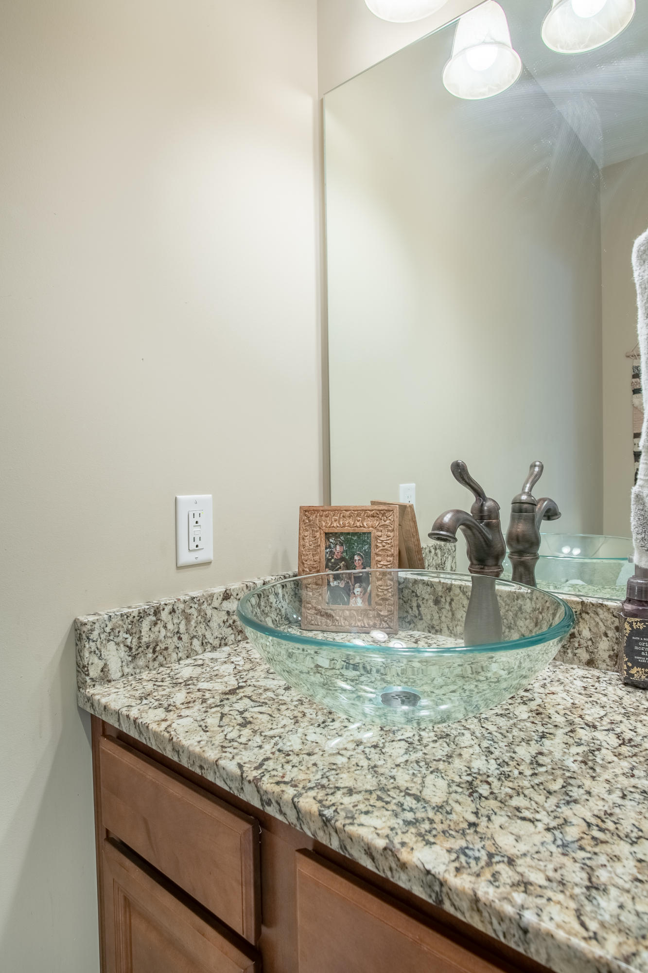 2954 Fernleaf Lane Chattanooga, TN 37421 - Photo 20 of 31 GRANITE COUNTERTOPS