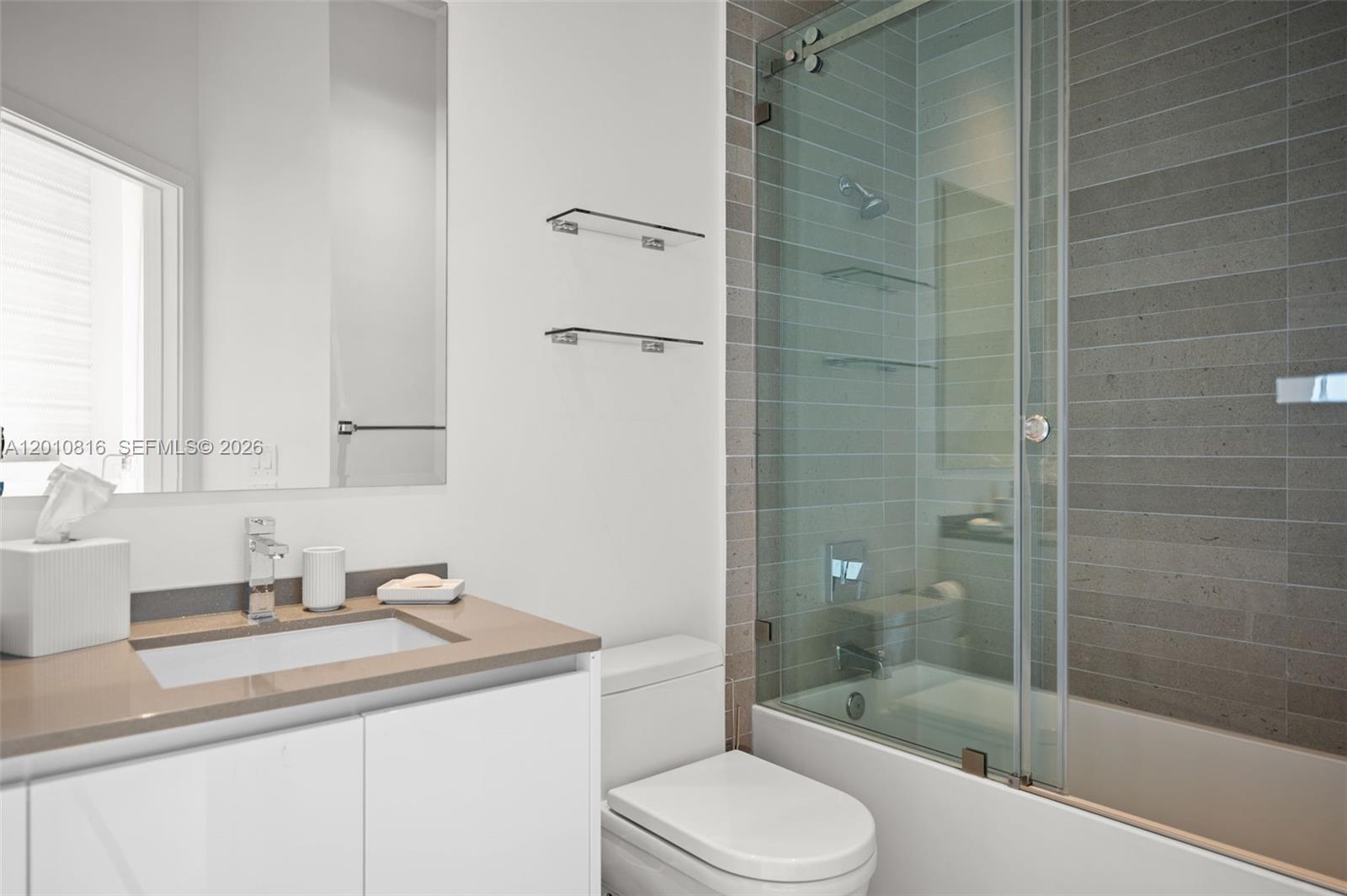 88 Southwest 7th Street, Unit PH4301 Miami, FL 33130 - Photo 19 of 47