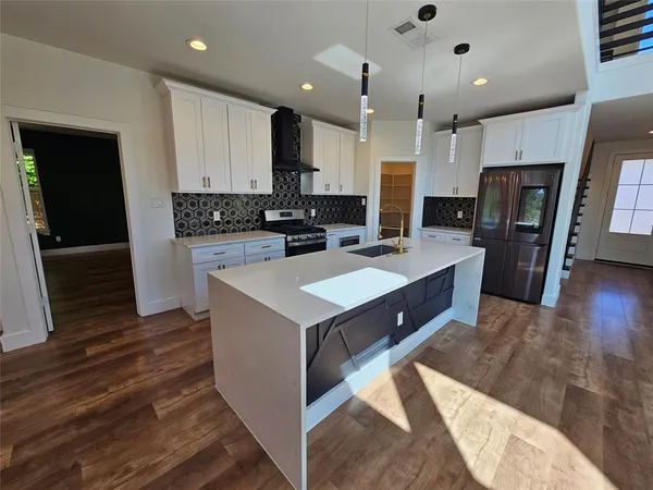 $4,999 | 2374 Southwood Drive, Dallas, TX 75224