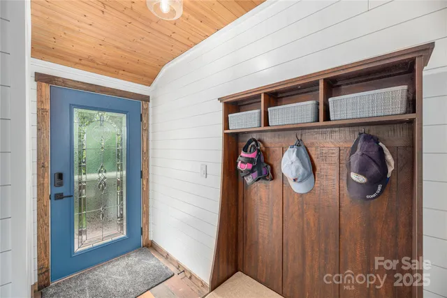 $735,000 | 477 Locust Drive, Maggie Valley, NC 28751