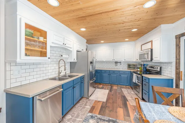 $735,000 | 477 Locust Drive, Maggie Valley, NC 28751