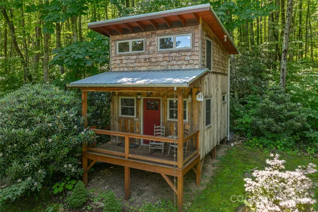 $735,000 | 477 Locust Drive, Maggie Valley, NC 28751