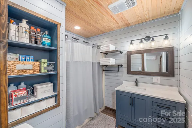 $735,000 | 477 Locust Drive, Maggie Valley, NC 28751