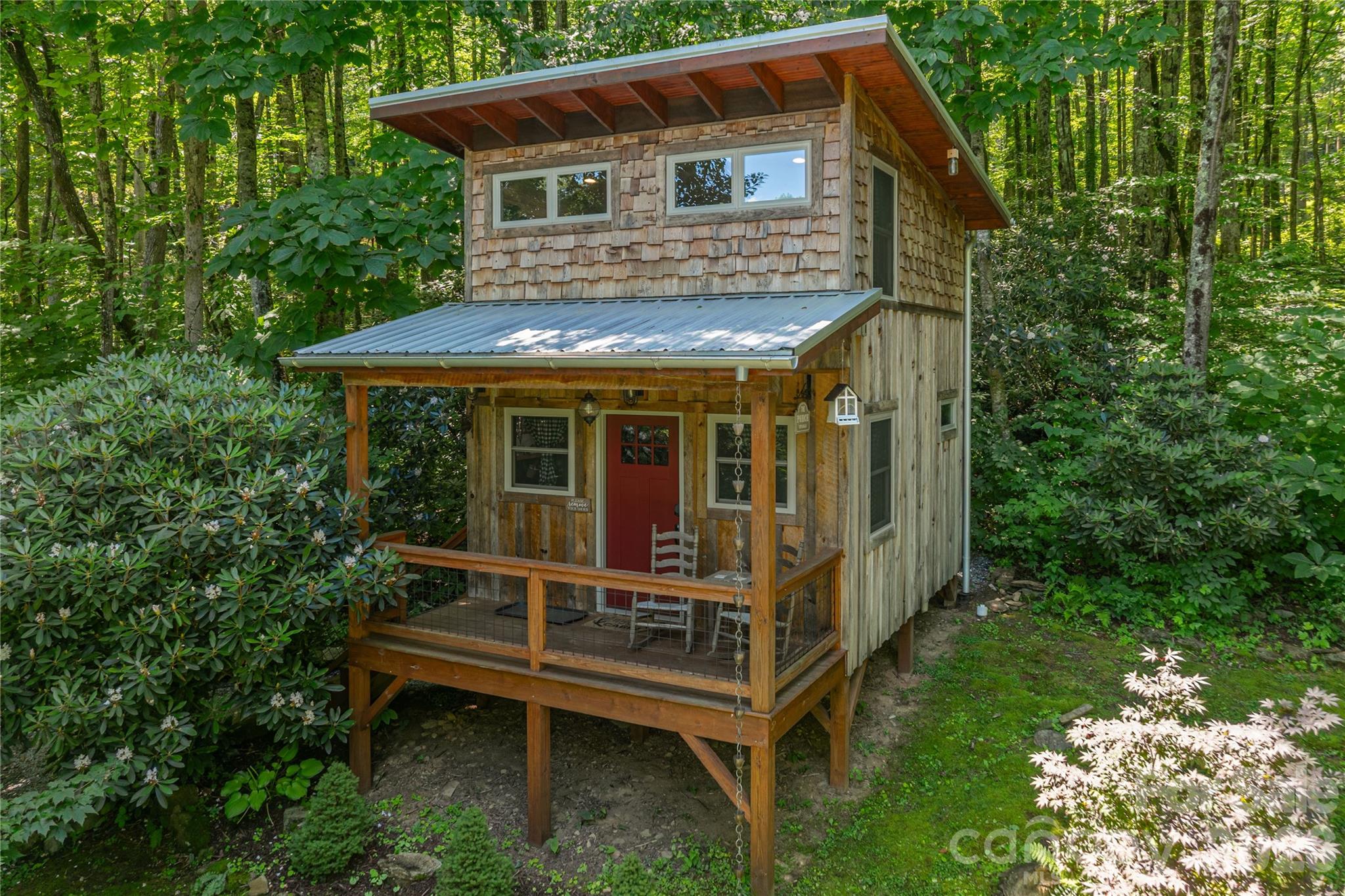 477 Locust Drive Maggie Valley, NC 28751 - Photo 5 of 43