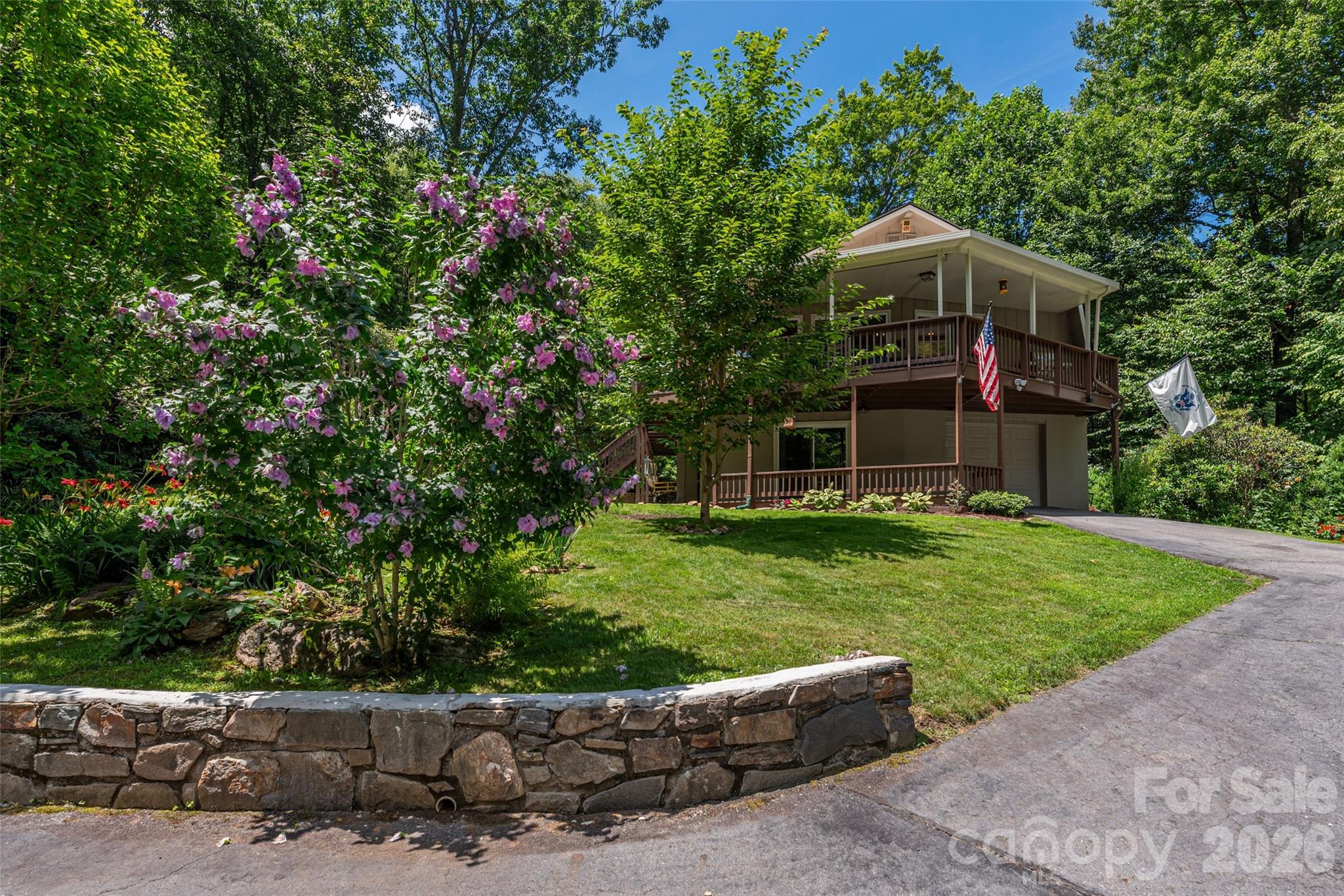 477 Locust Drive Maggie Valley, NC 28751 - Photo 8 of 43