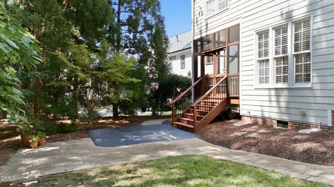 $895,000 | 215 Lansbrooke Lane, Apex, NC 27502