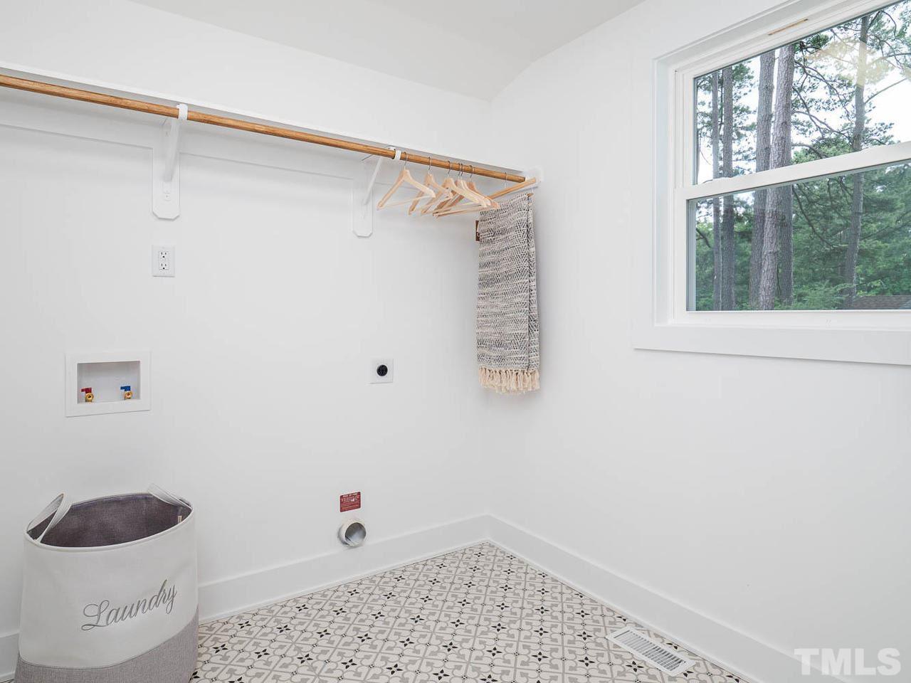 2440 Derby Drive Raleigh, NC 27610 - Photo 11 of 30 Gallery Image 11