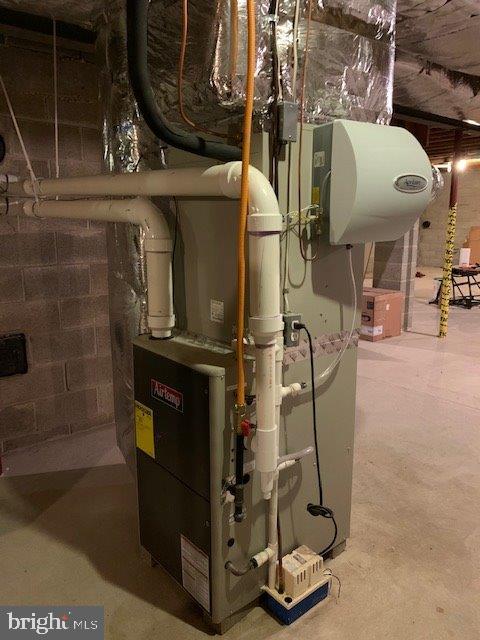65 Sky View Road Elkton, MD 21921 - Photo 33 of 43 Heat Pump with Propane Back-up 16 SEER