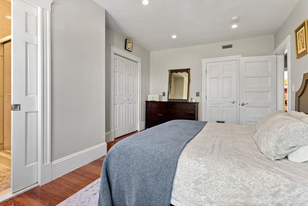 41 Addington Road, Unit 3 Brookline, MA 02445 - Photo 8 of 16