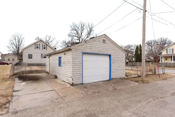 $110,000 | 2503 6th Avenue, Rock Island, IL 61201