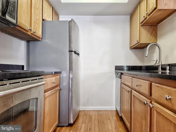 $2,000 | 14807 Rydell Road, Unit 201, Centreville, VA 20121