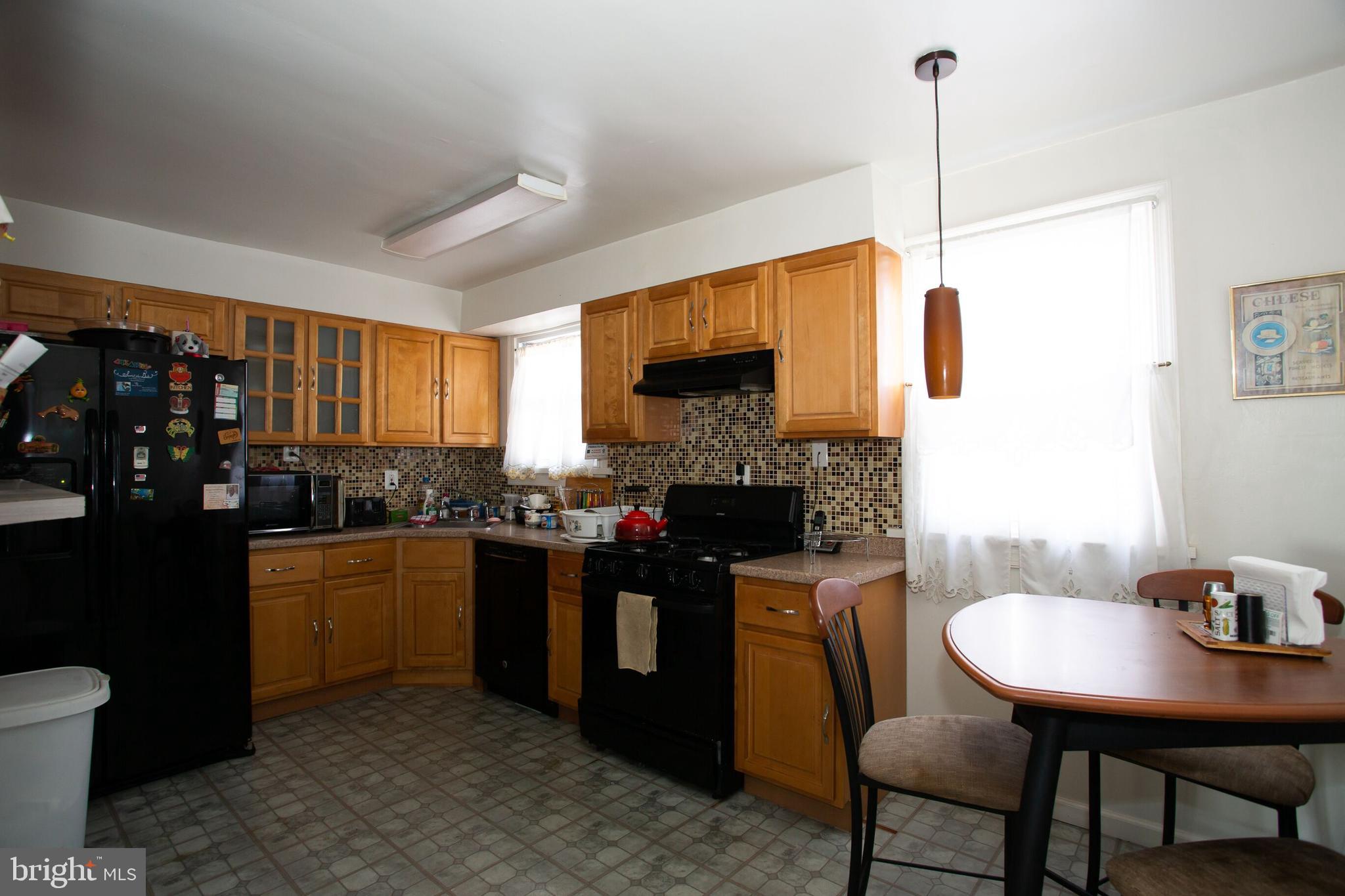 8205 Rugby Street Philadelphia, PA 19150 - Photo 8 of 21 Gallery Image 8