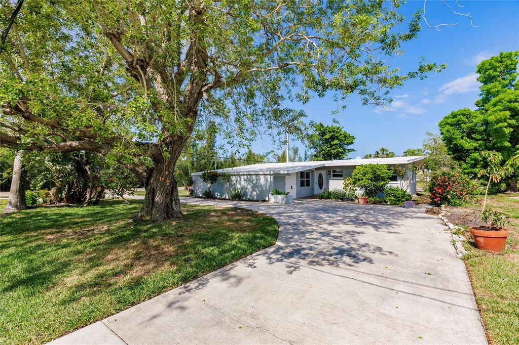 3129 Buttonwood Place Punta Gorda, FL 33950 - Photo 1 of 44