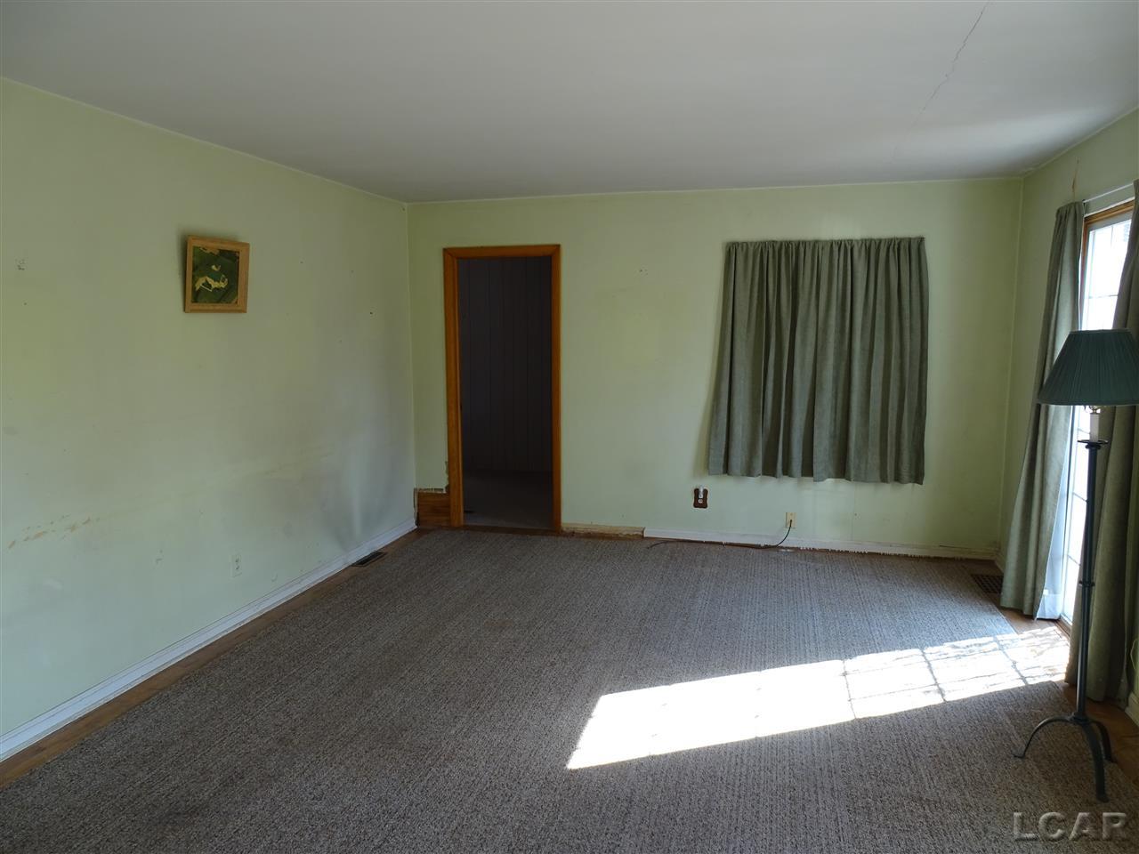 1050 Moore Road Adrian, MI 49221 - Photo 5 of 19 50035871-4.JPG