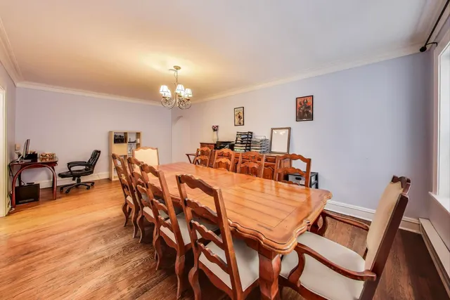 $325,000 | 2322 West Farwell Avenue, Unit 1W, Chicago, IL 60645