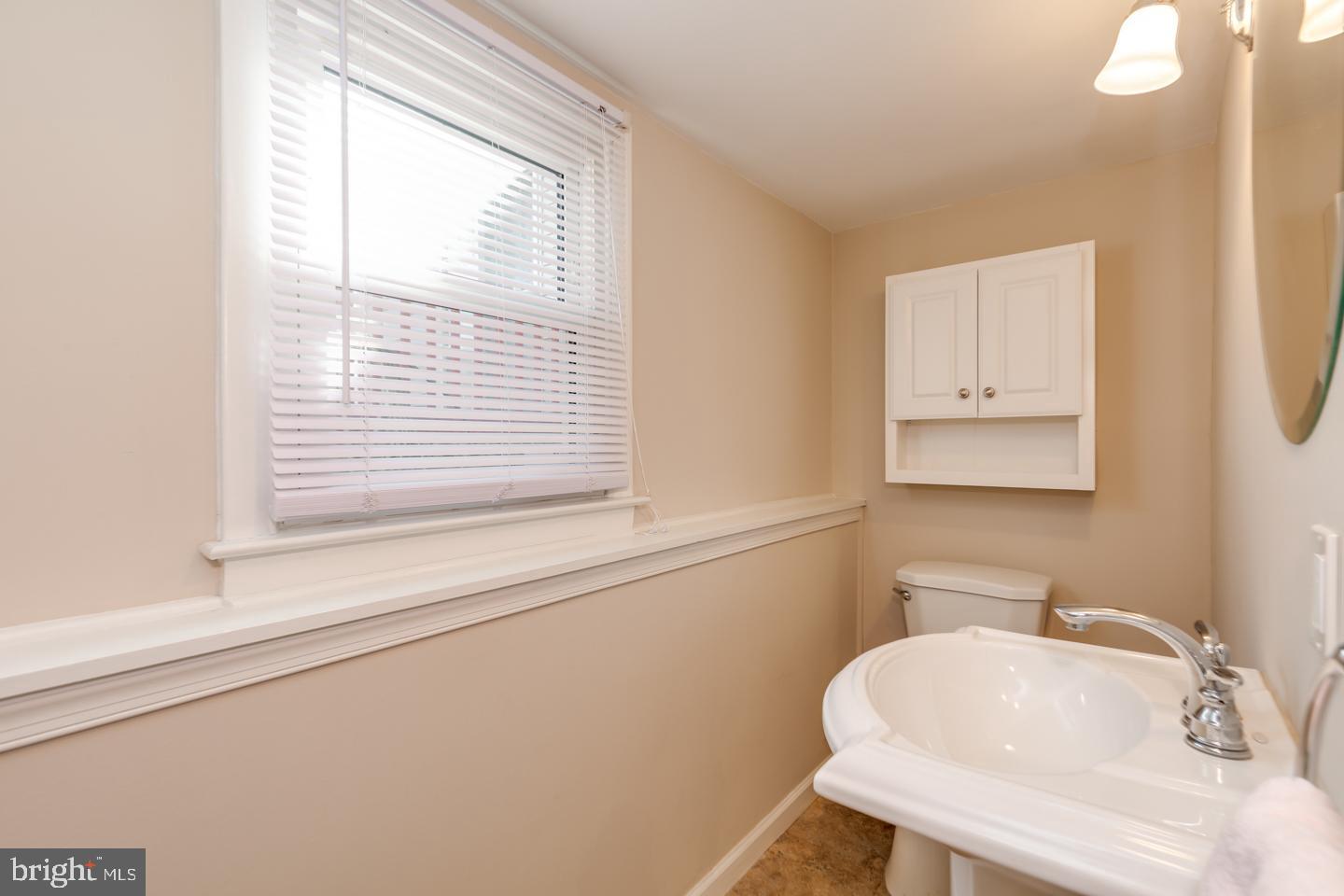 31 Ranoldo Terrace Cherry Hill, NJ 08034 - Photo 18 of 31 Powder room