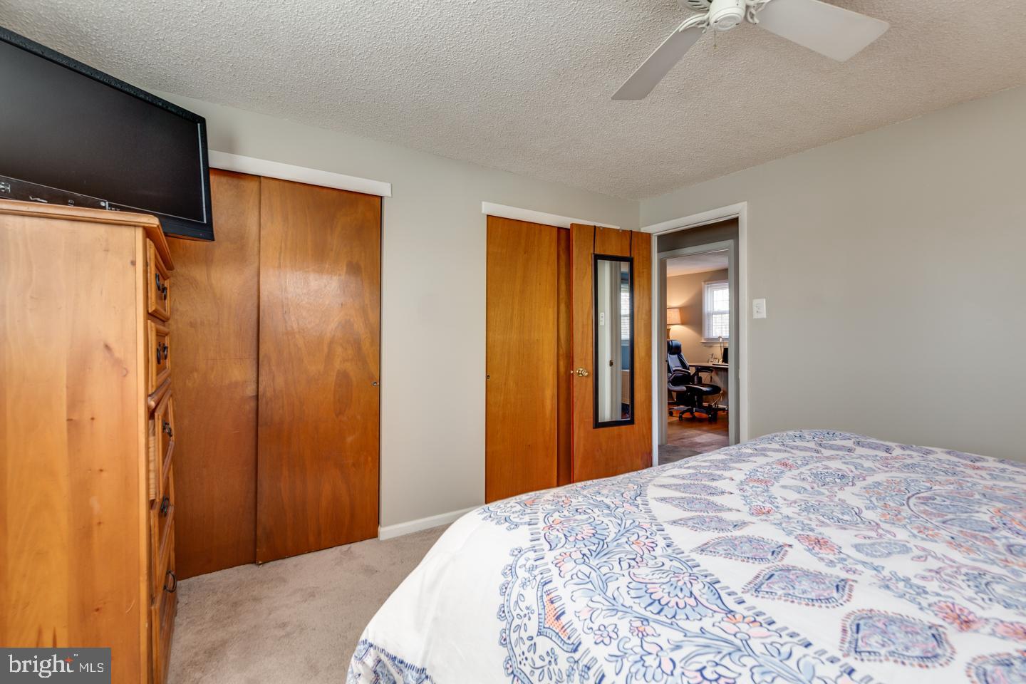 31 Ranoldo Terrace Cherry Hill, NJ 08034 - Photo 20 of 31 Main bedroom