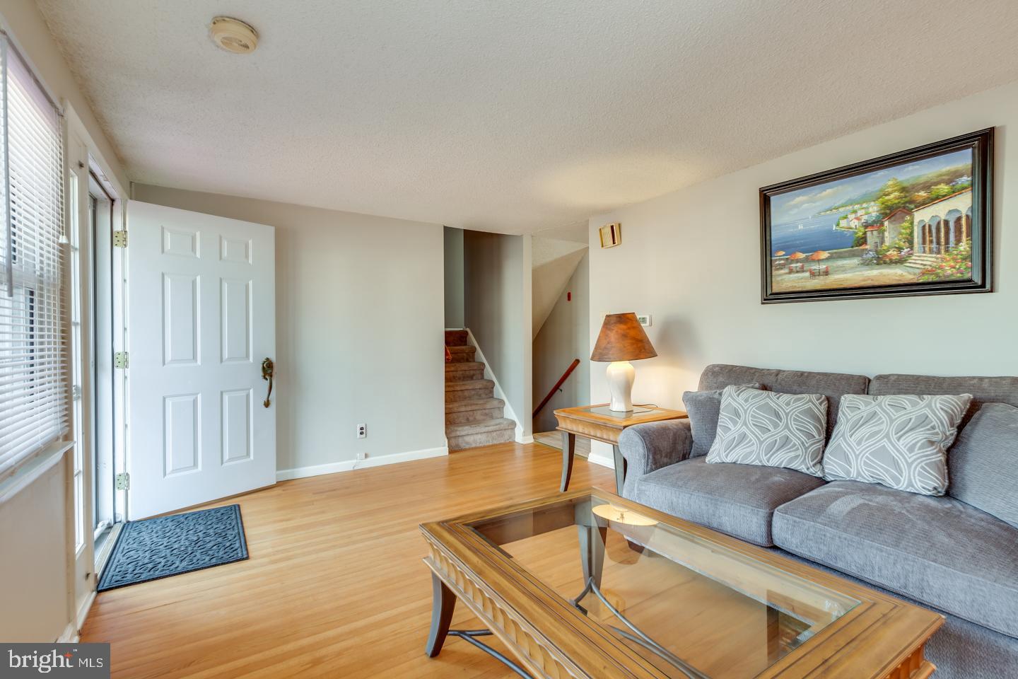 31 Ranoldo Terrace Cherry Hill, NJ 08034 - Photo 6 of 31 Living Room