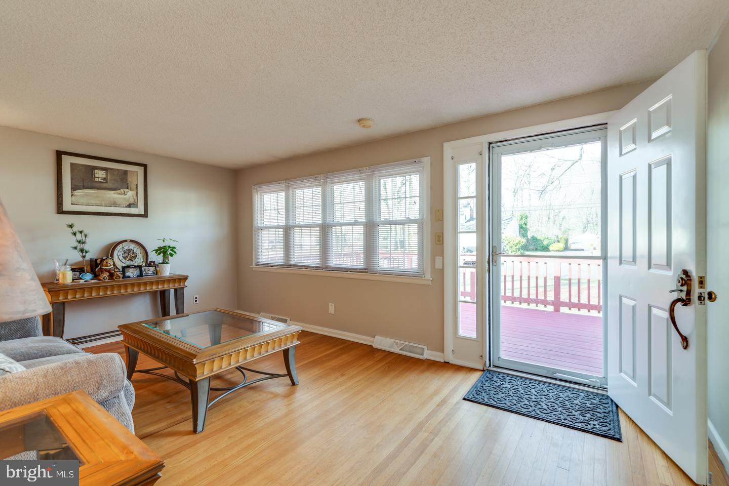 31 Ranoldo Terrace Cherry Hill, NJ 08034 - Photo 7 of 31 Living Room