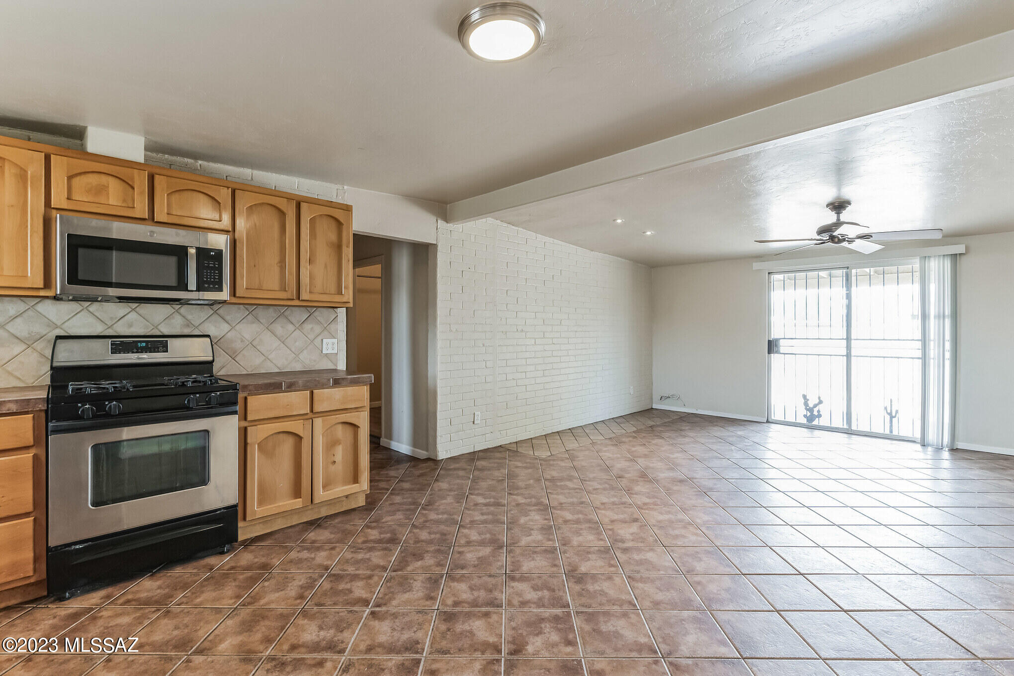 7045 East Stella Road Tucson, AZ 85730 - Photo 7 of 27