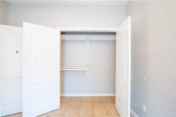 $750 | 604 Buena Vista Drive, Unit E, Weslaco, TX 78596