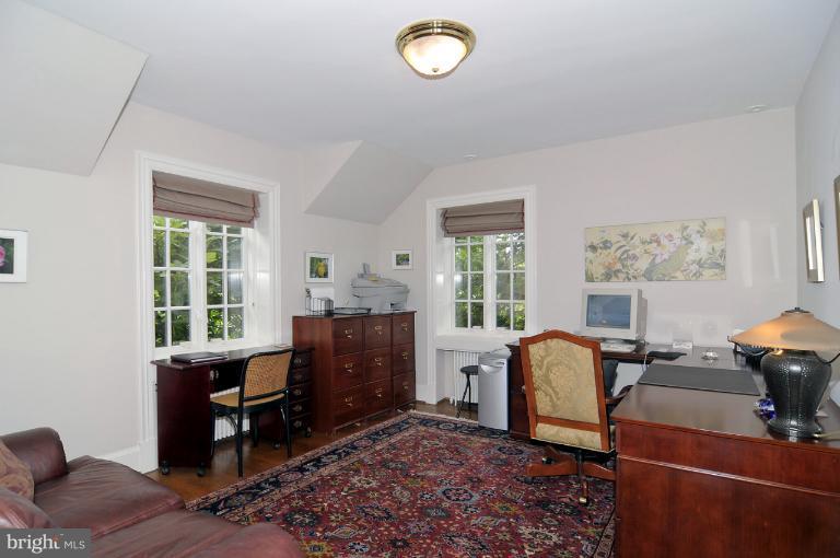 1701 Poplar Lane Northwest Washington, DC 20012 - Photo 22 of 29 Bedroom