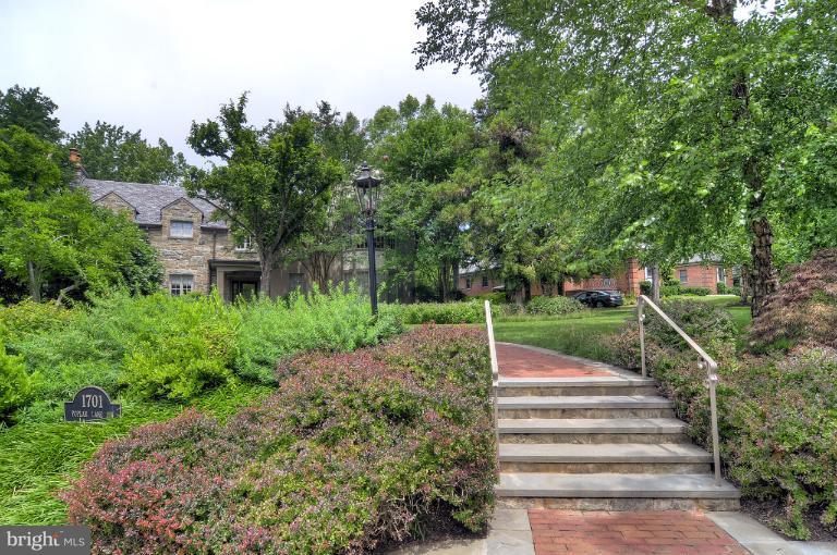 1701 Poplar Lane Northwest Washington, DC 20012 - Photo 4 of 29 Exterior (Front)