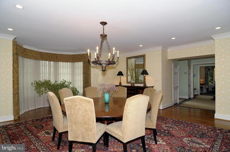 1701 Poplar Lane Northwest Washington, DC 20012 - Photo 5 of 29 Dining Room