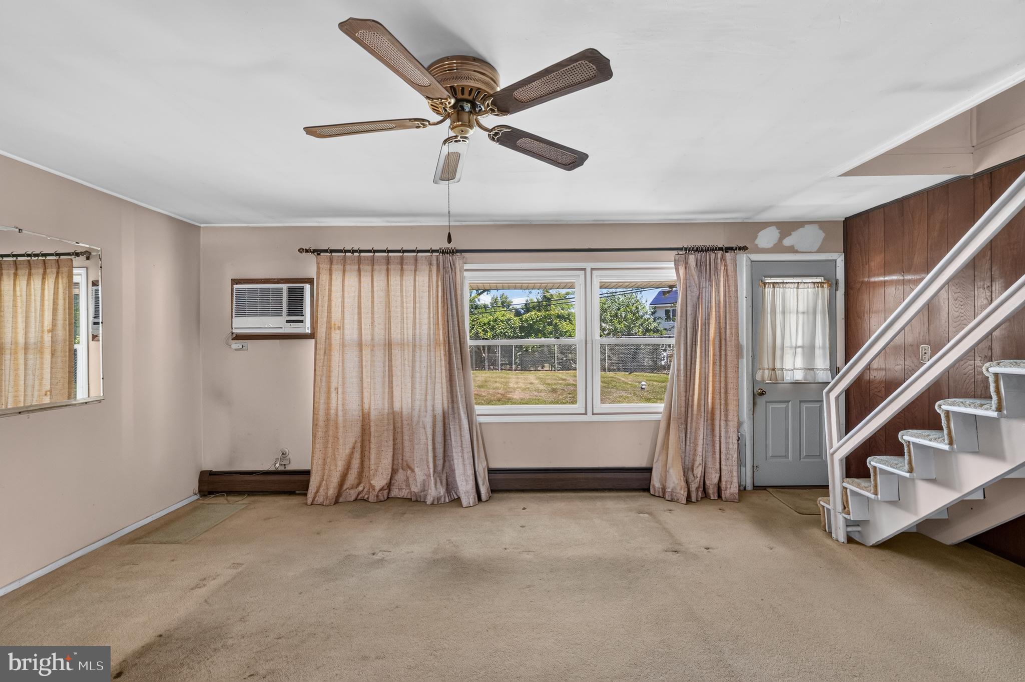 17 Idolstone Road Levittown, PA 19057 - Photo 3 of 17