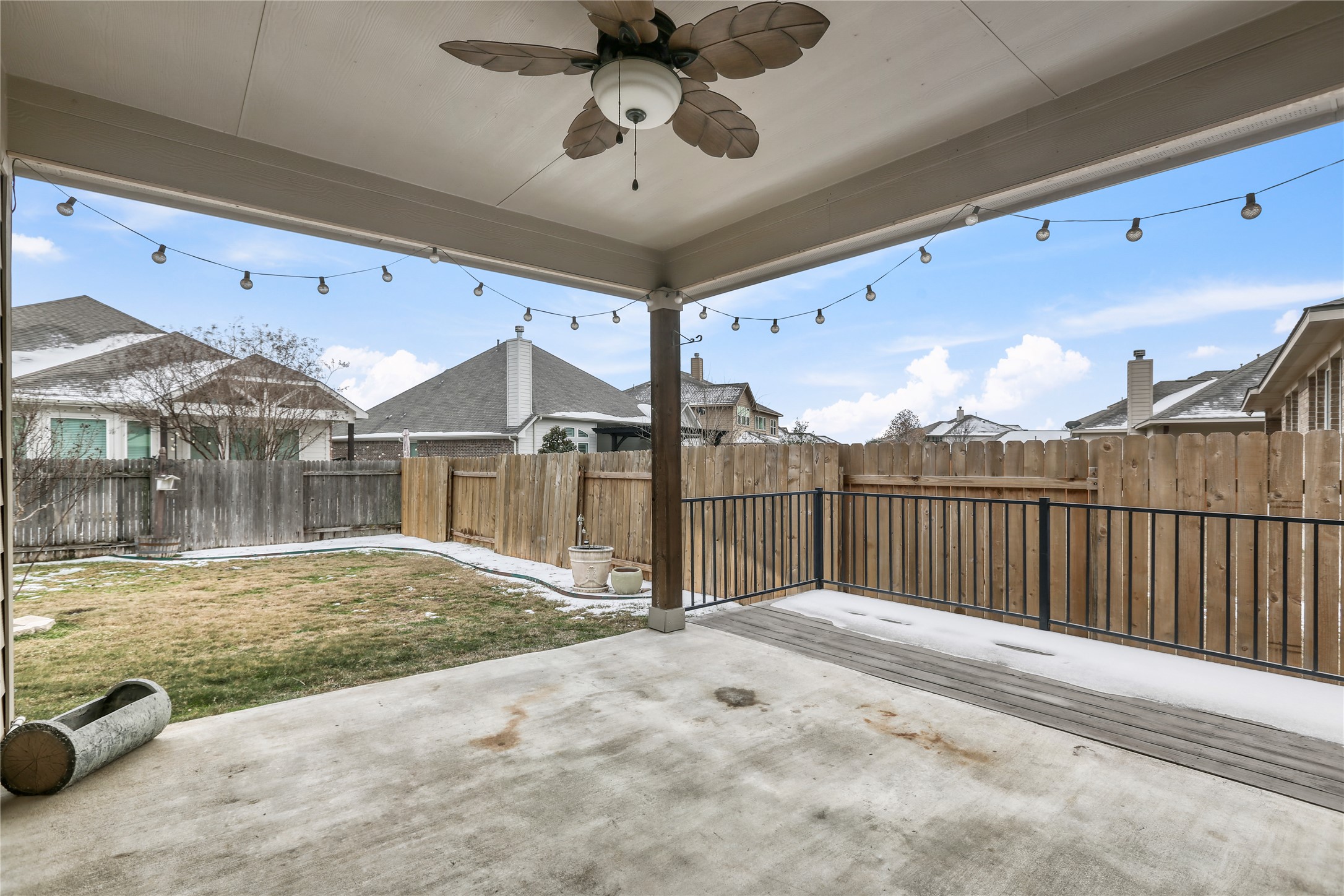 3900 Brean Down Road Pflugerville, TX 78660 - Photo 25 of 35 a view of backyard with a tv