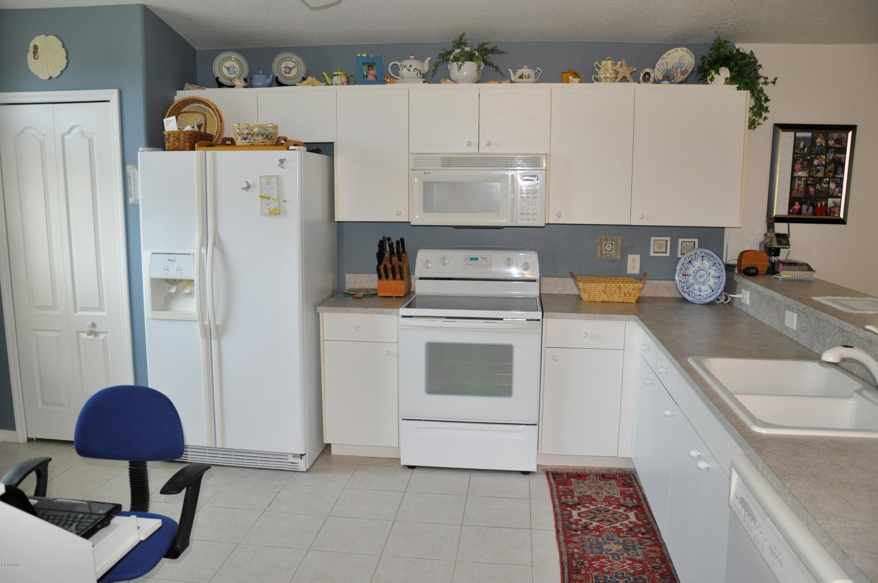 2135 Spring Creek Circle Palm Bay, FL 32905 - Photo 4 of 15 Kitchen 1