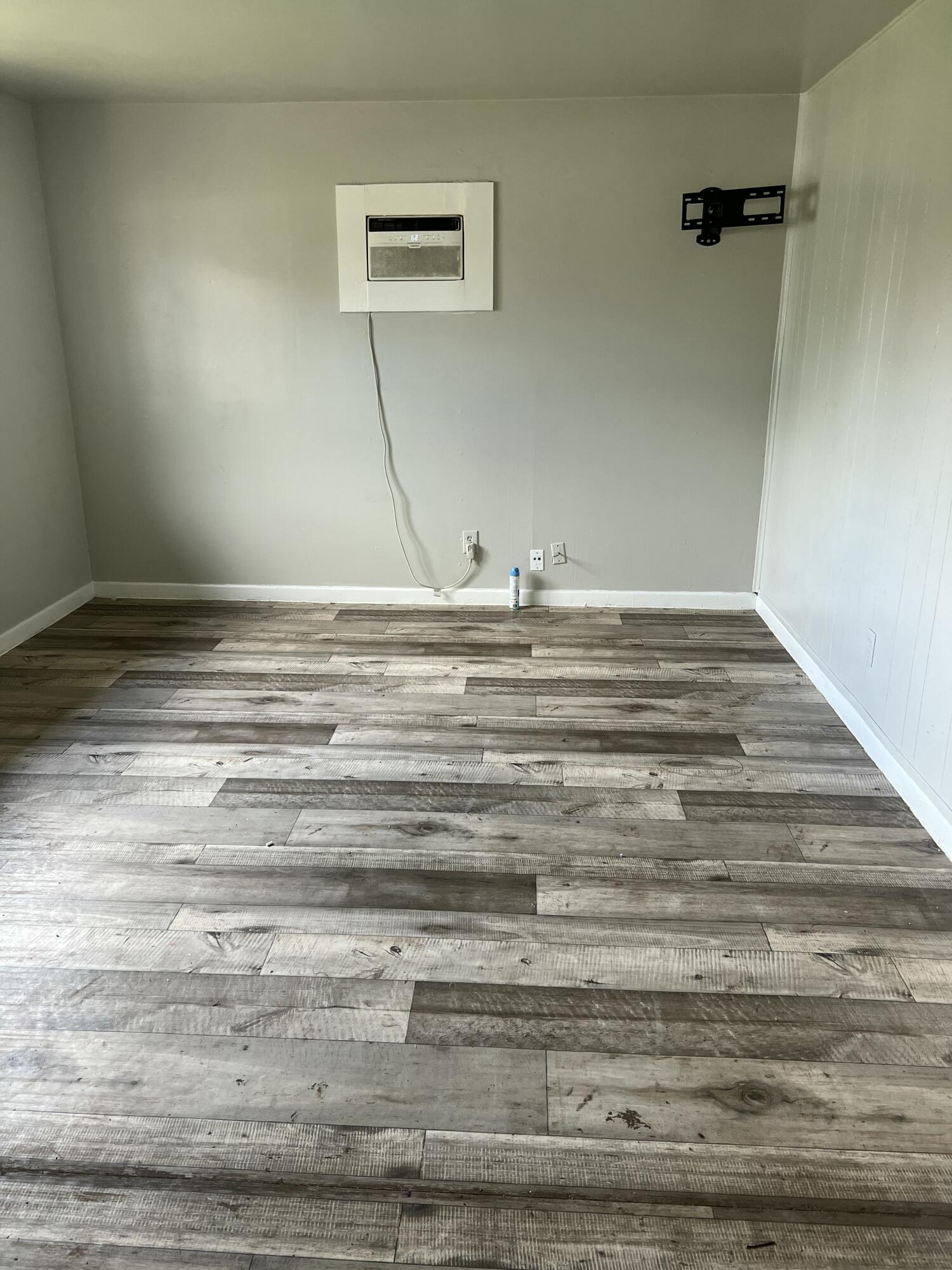 2105 35th Street Lubbock, TX 79412 - Photo 2 of 7 IMG_2990