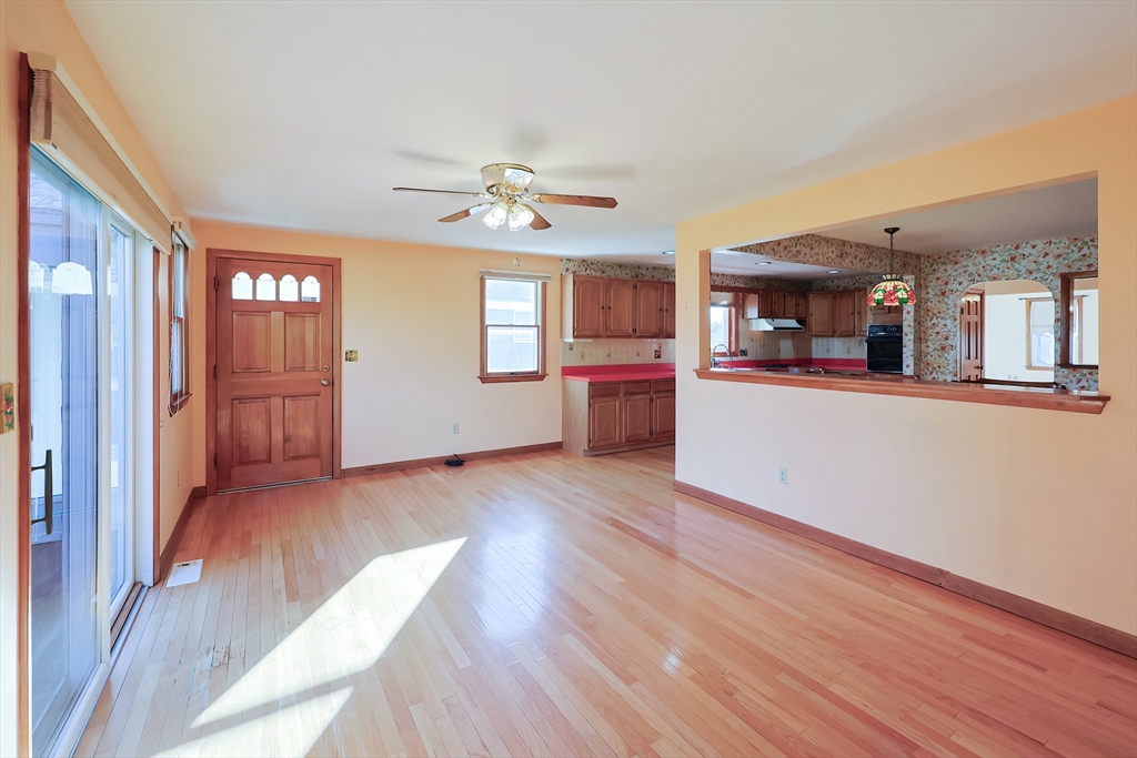 114 Lawrence Street Framingham, MA 01702 - Photo 7 of 10