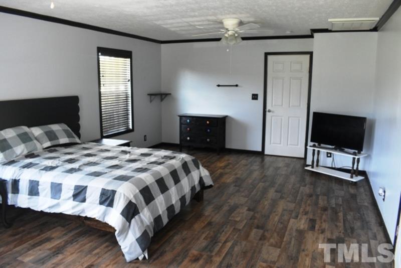 495 Christmas Tree Road Dunn, NC 28334 - Photo 11 of 17 Gallery Image 11