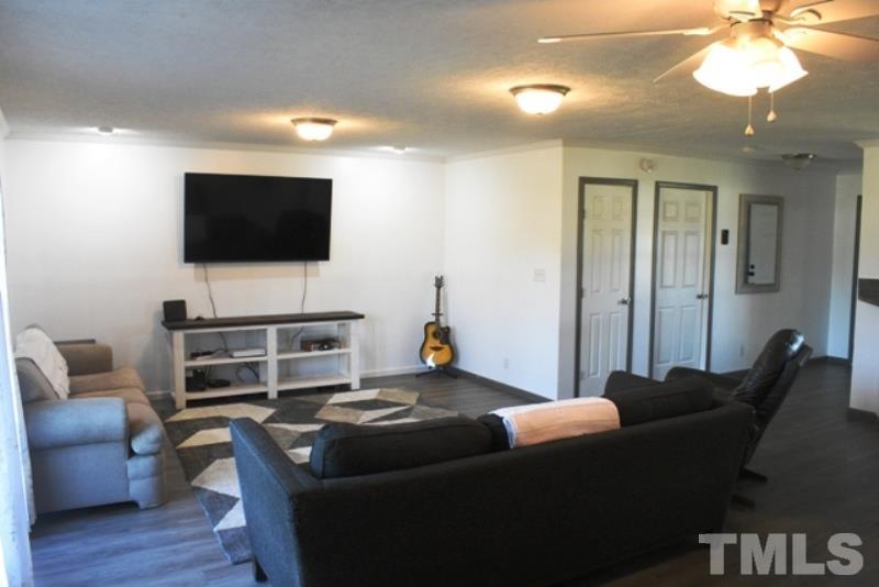 495 Christmas Tree Road Dunn, NC 28334 - Photo 6 of 17 Gallery Image 6
