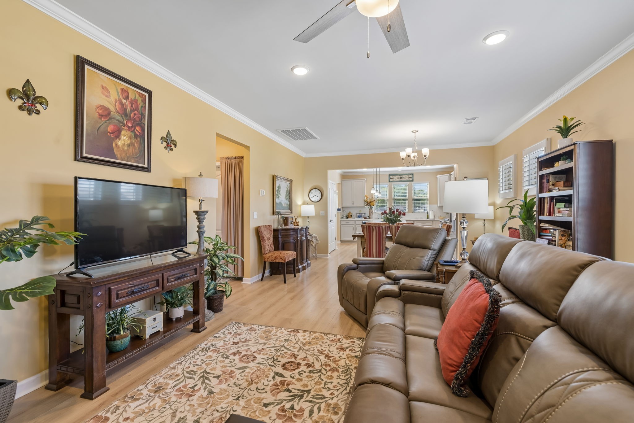 1600 Grainger Springs Spring Hill, TN 37174 - Photo 4 of 26 a living room with furniture and a flat screen tv
