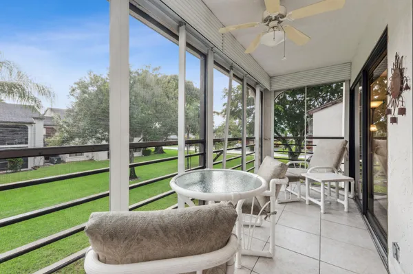 $2,000 | 5040 Rose Hill Drive, Unit 204, Boynton Beach, FL 33437