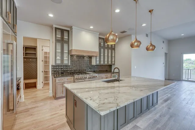 $2,999,000 | 112 Los Escondidos Road, Marble Falls, TX 78654