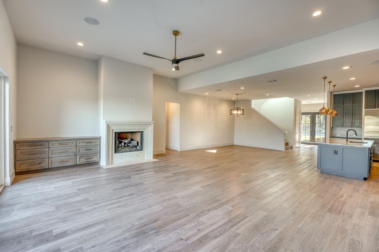 112 Los Escondidos Road Marble Falls, TX 78654 - Photo 5 of 30