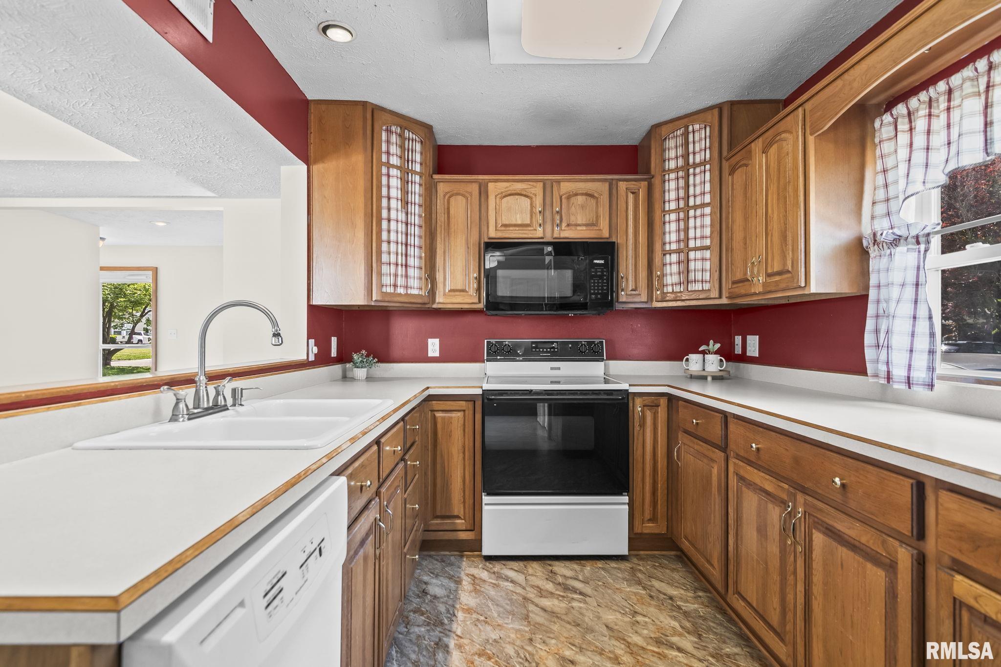 2422 South Whittier Avenue Springfield, IL 62704 - Photo 10 of 35