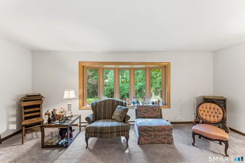 $495,000 | 14 Saw Mill Road, Newtown, CT 06470