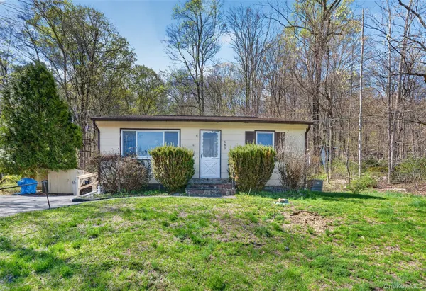 $359,000 | 689 Sprout Brook Road, Putnam Valley, NY 10579