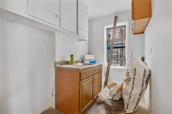 $115,000 | 495 East 178th Street, Unit 4F | East Tremont